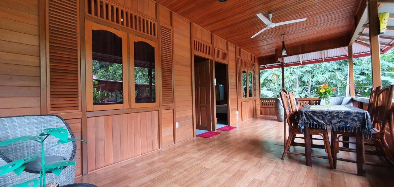 Bunaken Villa Queen'S Dive Manado Exterior foto